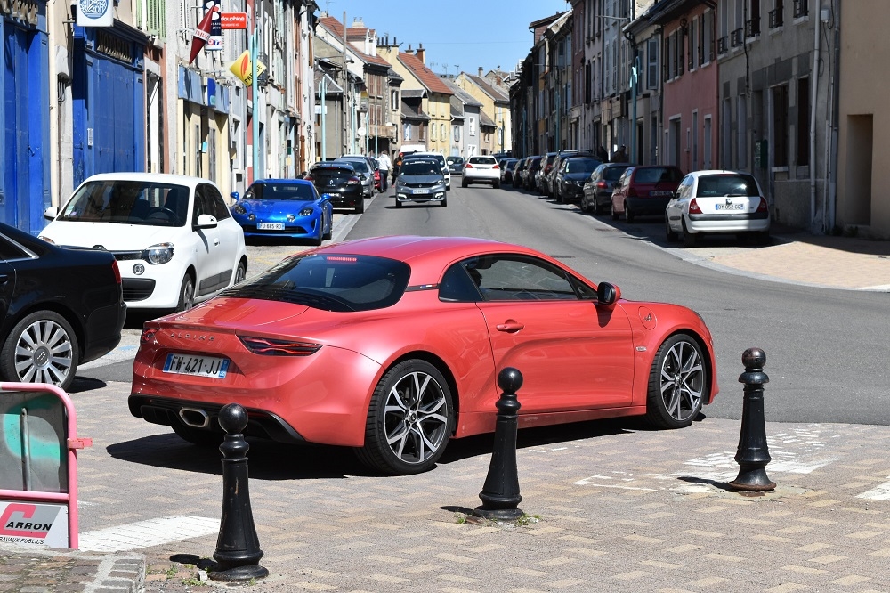 https://rehost.diberie.com/Picture/Get/f/178880