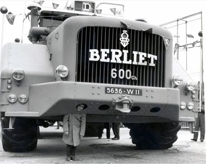 https://rehost.diberie.com/Picture/Get/f/203036