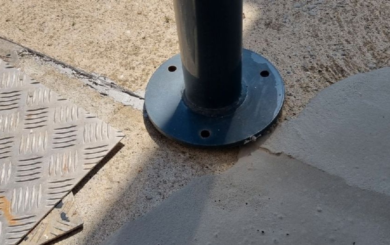 https://rehost.diberie.com/Picture/Get/f/221910