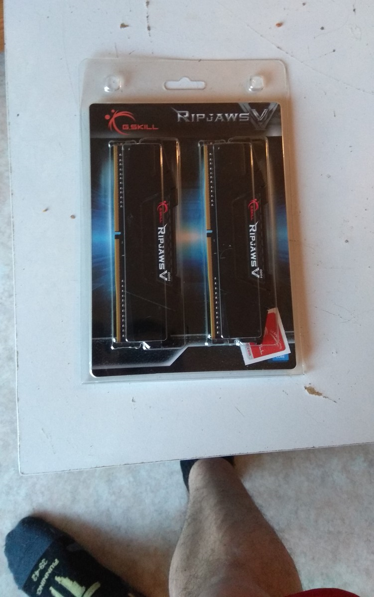 https://rehost.diberie.com/Picture/Get/f/43890