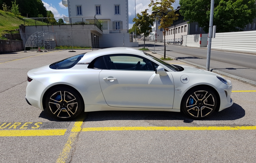 https://rehost.diberie.com/Picture/Get/f/511699