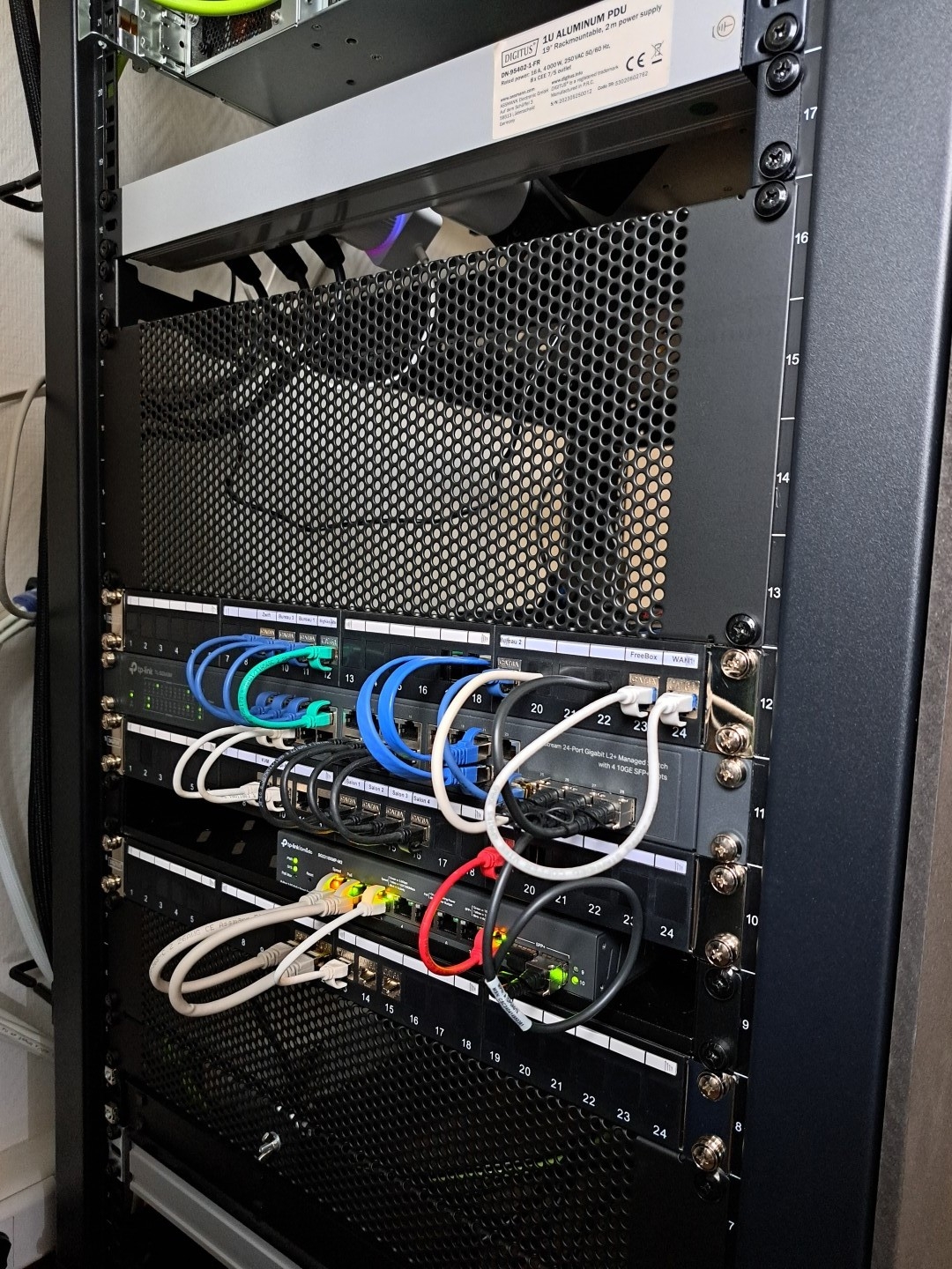 https://rehost.diberie.com/Picture/Get/f/512037