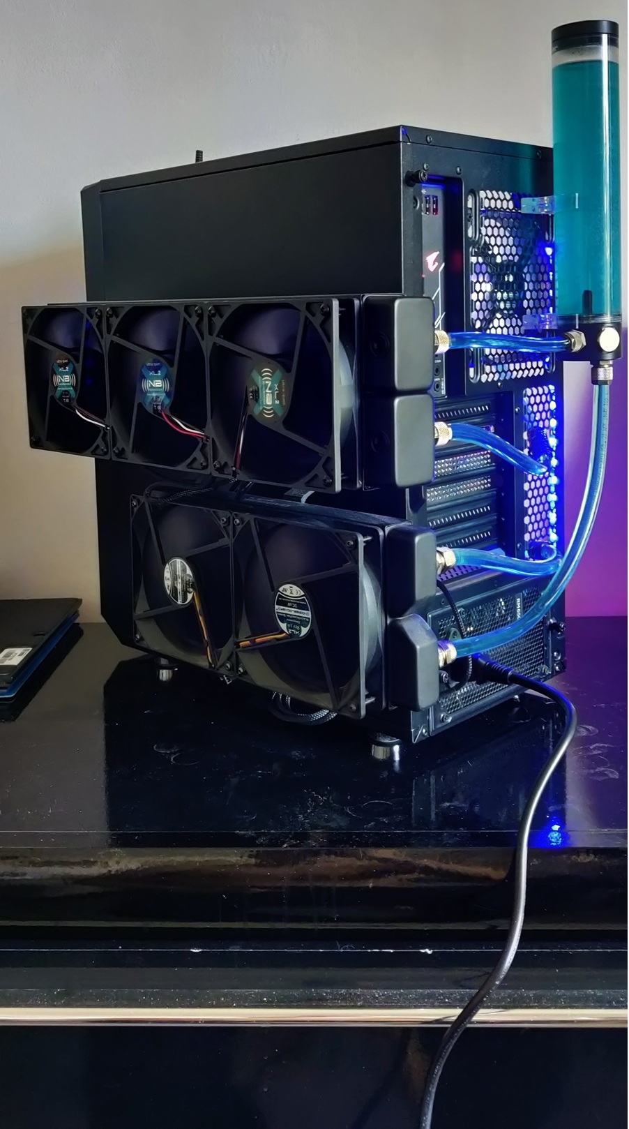 https://rehost.diberie.com/Picture/Get/f/515830