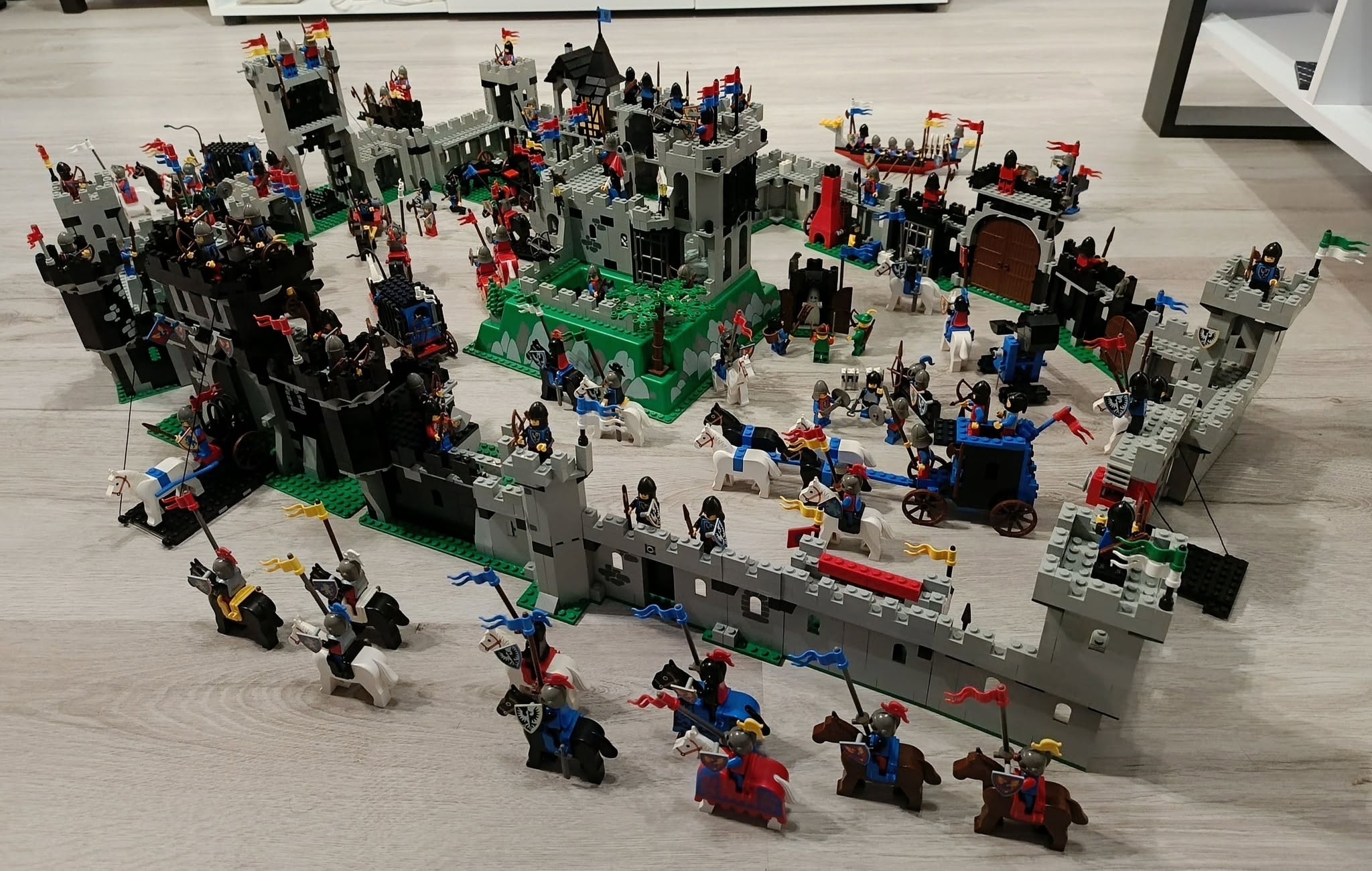 https://rehost.diberie.com/Picture/Get/f/534171
