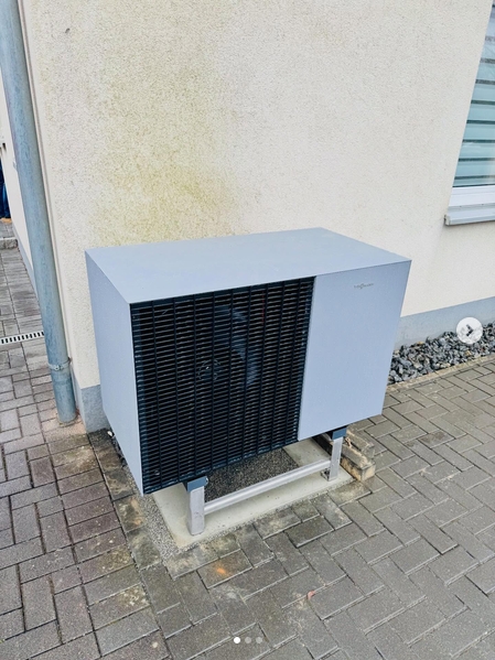https://rehost.diberie.com/Picture/Get/f/535096