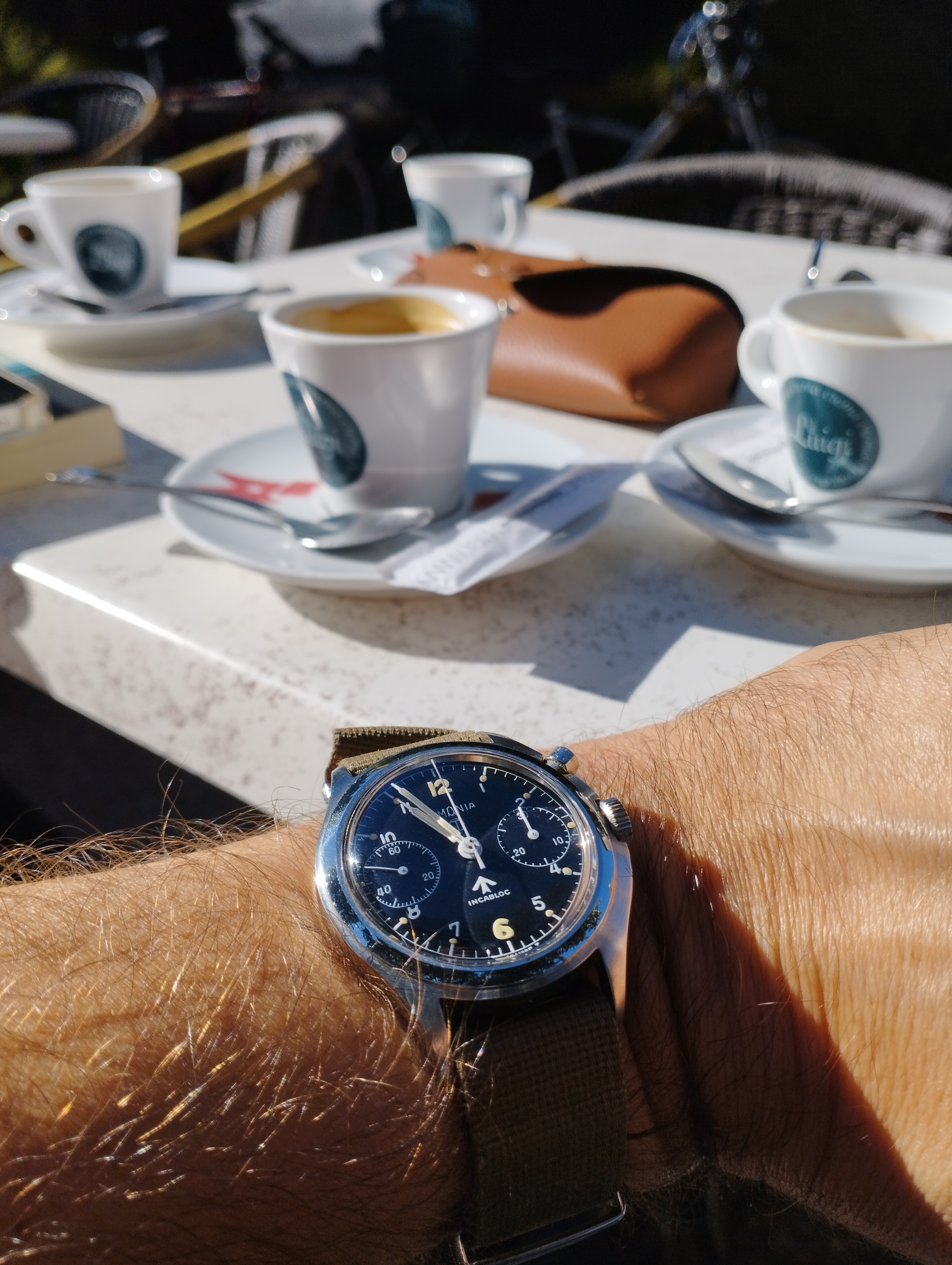 Pause café et montre (toutes marques) - tome X - Page 6 91710