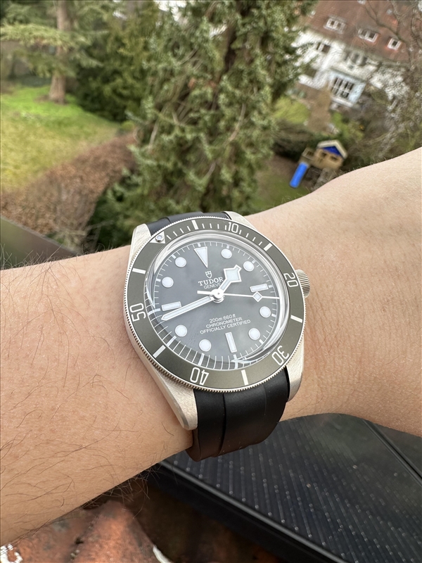 ***** La Tudor du jour - Vol 3 ***** - Page 37 152846