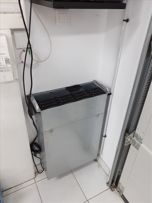 https://rehost.diberie.com/Picture/Get/r/230840