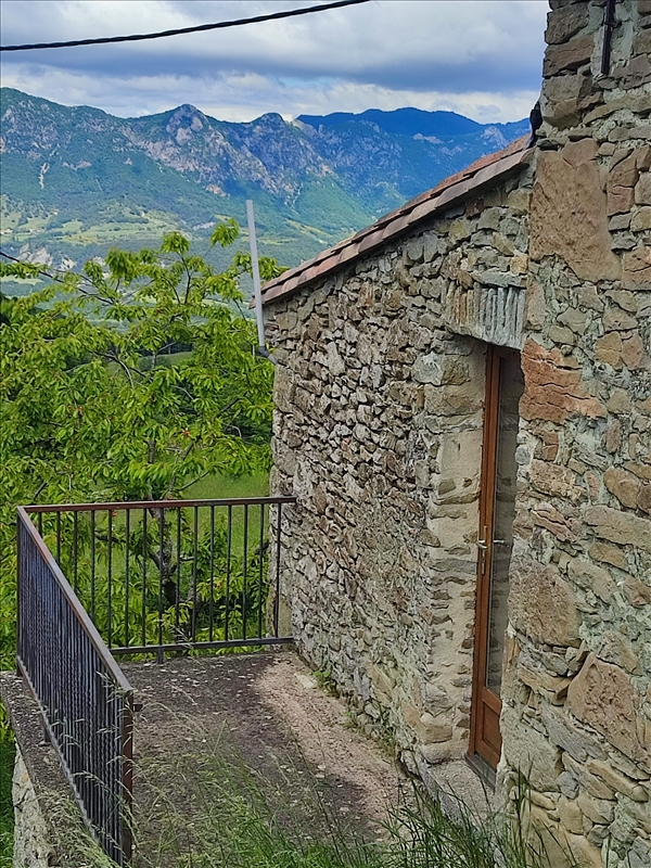 https://rehost.diberie.com/Picture/Get/r/280505