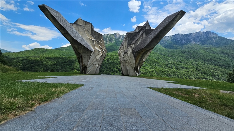 https://rehost.diberie.com/Picture/Get/r/296037