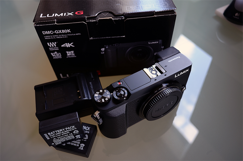 [VENDU] Panasonic DMC-GX80 noir + chargeur + 2 batteries 43644