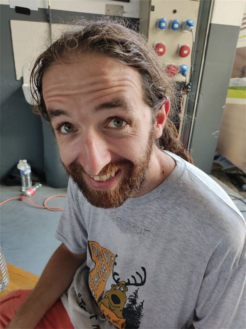 https://rehost.diberie.com/Picture/Get/r/47237