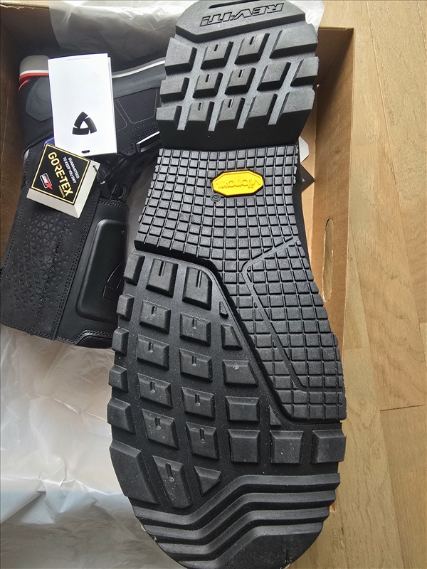 https://rehost.diberie.com/Picture/Get/r/507032