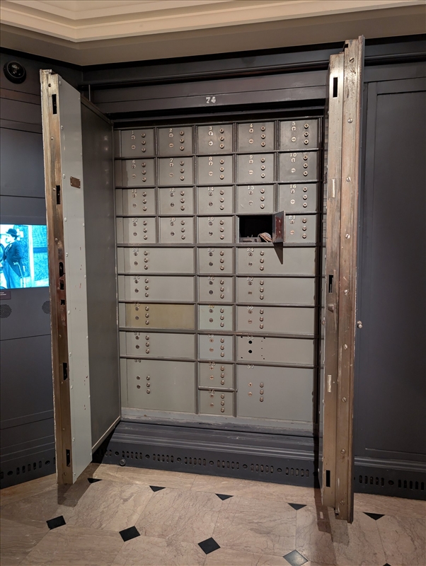 https://rehost.diberie.com/Picture/Get/r/516447