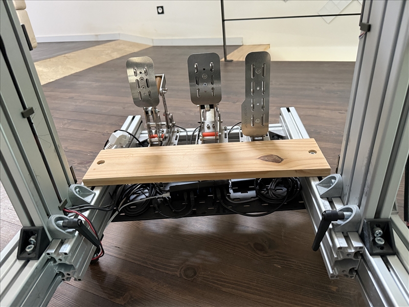 https://rehost.diberie.com/Picture/Get/r/524487