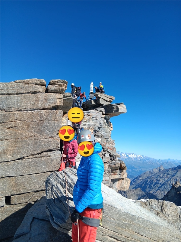 https://rehost.diberie.com/Picture/Get/r/529973