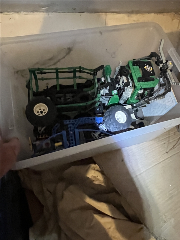 https://rehost.diberie.com/Picture/Get/r/559707