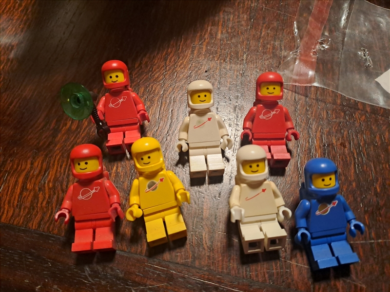 https://rehost.diberie.com/Picture/Get/r/561100