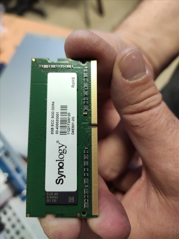 Mémoire RAM Synology 8 Go DDR4 ECC SODIMM 2666 MHz - D4ES02-8G - NAS -  Synology