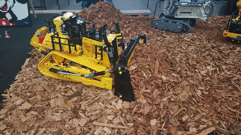 https://rehost.diberie.com/Picture/Get/r/95259