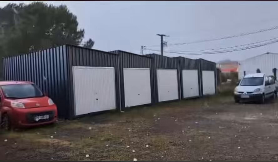 https://rehost.diberie.com/Rehost?size=min&url=https://pbs.twimg.com/amplify_video_thumb/1937923487563223040/img/sd0j3o4v7CI3wHh9.jpg&hfr-url-data=https%3A%2F%2Fvideo.twimg.com%2Famplify_video%2F1937923487563223040%2Fvid%2Favc1%2F888x518%2FSy_m8Vi_MGZRTcIM.mp4&hfr-media-type=video%2Fmp4