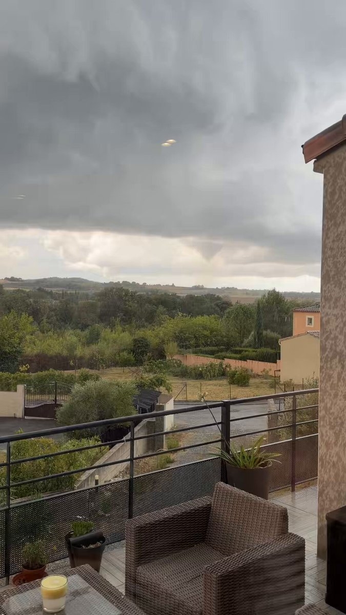 https://rehost.diberie.com/Rehost?size=min&url=https://pbs.twimg.com/amplify_video_thumb/2091904298472939521/img/w1H9u3JB4GUBrxL2.jpg&hfr-url-data=https%3A%2F%2Fvideo.twimg.com%2Famplify_video%2F2091904298472939521%2Fvid%2Favc1%2F1080x1920%2FdrpiOGVmMsLhdalH.mp4&hfr-media-type=video%2Fmp4