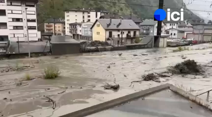 https://rehost.diberie.com/Rehost?size=min&url=https://pbs.twimg.com/amplify_video_thumb/1939753276037058560/img/4GU551zRRXhQrpXK.jpg&hfr-url-data=https%3A%2F%2Fvideo.twimg.com%2Famplify_video%2F1939753276037058560%2Fvid%2Favc1%2F864x480%2FEvFkQtcZ3Ti-xo2M.mp4%3Ftag%3D14&hfr-media-type=video%2Fmp4