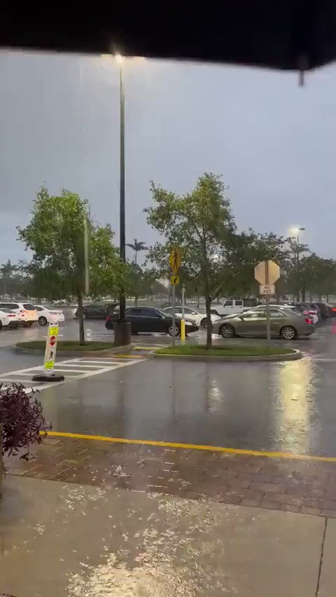 https://rehost.diberie.com/Rehost?size=min&url=https://pbs.twimg.com/ext_tw_video_thumb/1701562760436314112/pu/img/Yde3yEnjM2vmVBEX.jpg&hfr-url-data=https%3A%2F%2Fvideo.twimg.com%2Fext_tw_video%2F1701562760436314112%2Fpu%2Fvid%2Favc1%2F480x852%2Fo_22CWBJn8CQ35VV.mp4%3Ftag%3D12&hfr-media-type=video%2Fmp4