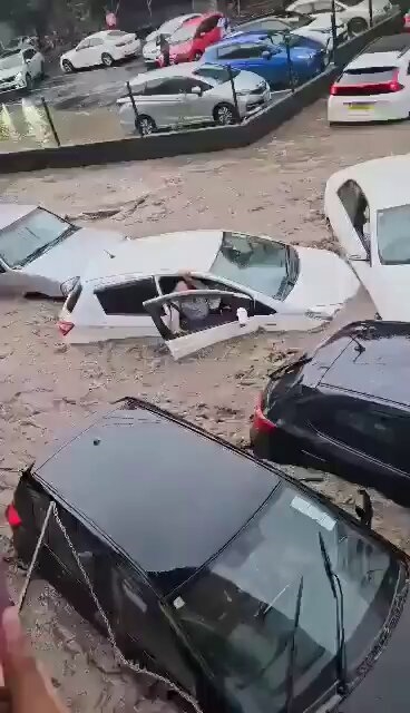 https://rehost.diberie.com/Rehost?size=min&url=https://pbs.twimg.com/ext_tw_video_thumb/1746842767039533056/pu/img/i3ux2C2SlkYZ5-4T.jpg&hfr-url-data=https%3A%2F%2Fvideo.twimg.com%2Fext_tw_video%2F1746842767039533056%2Fpu%2Fvid%2Favc1%2F368x640%2ForZuN4kZ4vSfmWhz.mp4%3Ftag%3D12&hfr-media-type=video%2Fmp4