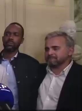 https://rehost.diberie.com/Rehost?size=min&url=https://pbs.twimg.com/ext_tw_video_thumb/1588290372345765888/pu/img/hNHKo3fk8TpAx-BS.jpg