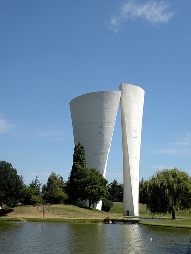 https://rehost.diberie.com/Rehost?url=https://www.cieau.com/wp-content/uploads/2012/10/3797570899_f7b15231d1-chateaudeaux.jpg