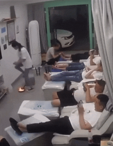 https://rehost.diberie.com/Uploads/0/20220816-085545-d2c79d4b-3ffc-4235-b91f-63a618afd36a.0.pic.gif