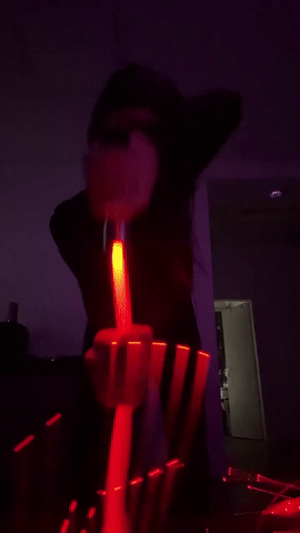 https://rehost.diberie.com/Uploads/0/20250909-184929-32ddfb80-140e-4f4d-8d35-134398e10130.0.pic.gif