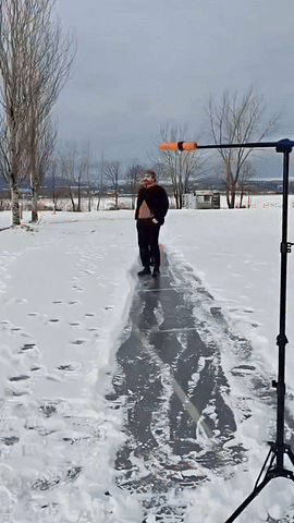 https://rehost.diberie.com/Uploads/0/20250928-131056-2fbefbc5-2051-4a1e-9465-cdf790dba91b.0.pic.gif