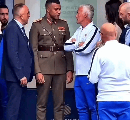 https://rehost.diberie.com/Uploads/0/20260709-020139-ac3c807d-a8ca-4022-af60-10b4efc72cf1.0.pic.gif