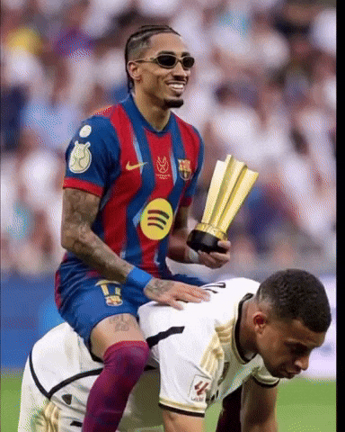 https://rehost.diberie.com/Uploads/26487/20260509-190851-7e422f09-5902-41b8-80d8-2dcfc4349d3f.26487.pic.gif