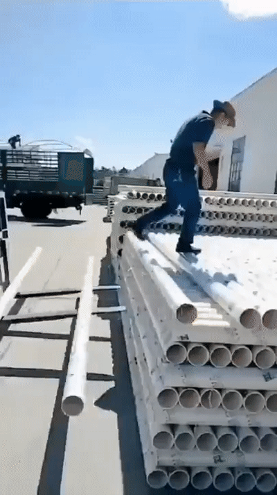https://rehost.diberie.com/Uploads/384/20220910-184327-00c83fd5-ecfc-4825-9680-2d635f59f254.384.pic.gif