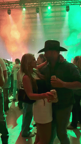 20260607-102758-2df9e003-96ff-4681-ad89-4bea1e6a7ed5.384.pic.gif