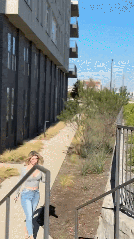 https://rehost.diberie.com/Uploads/384/20260621-121057-a1b5924c-2ee1-4ee2-bb11-dd26ace68e5b.384.pic.gif