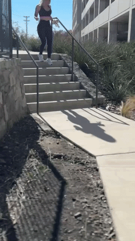https://rehost.diberie.com/Uploads/384/20260621-131131-c0303bc4-7f69-4b70-9565-2be77b7b32b1.384.pic.gif